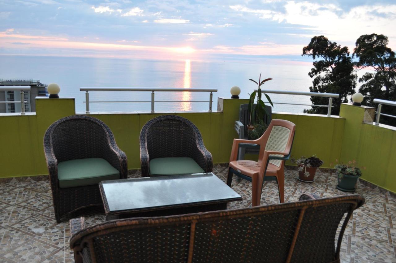 Akhmed Guest House Kvariati Εξωτερικό φωτογραφία