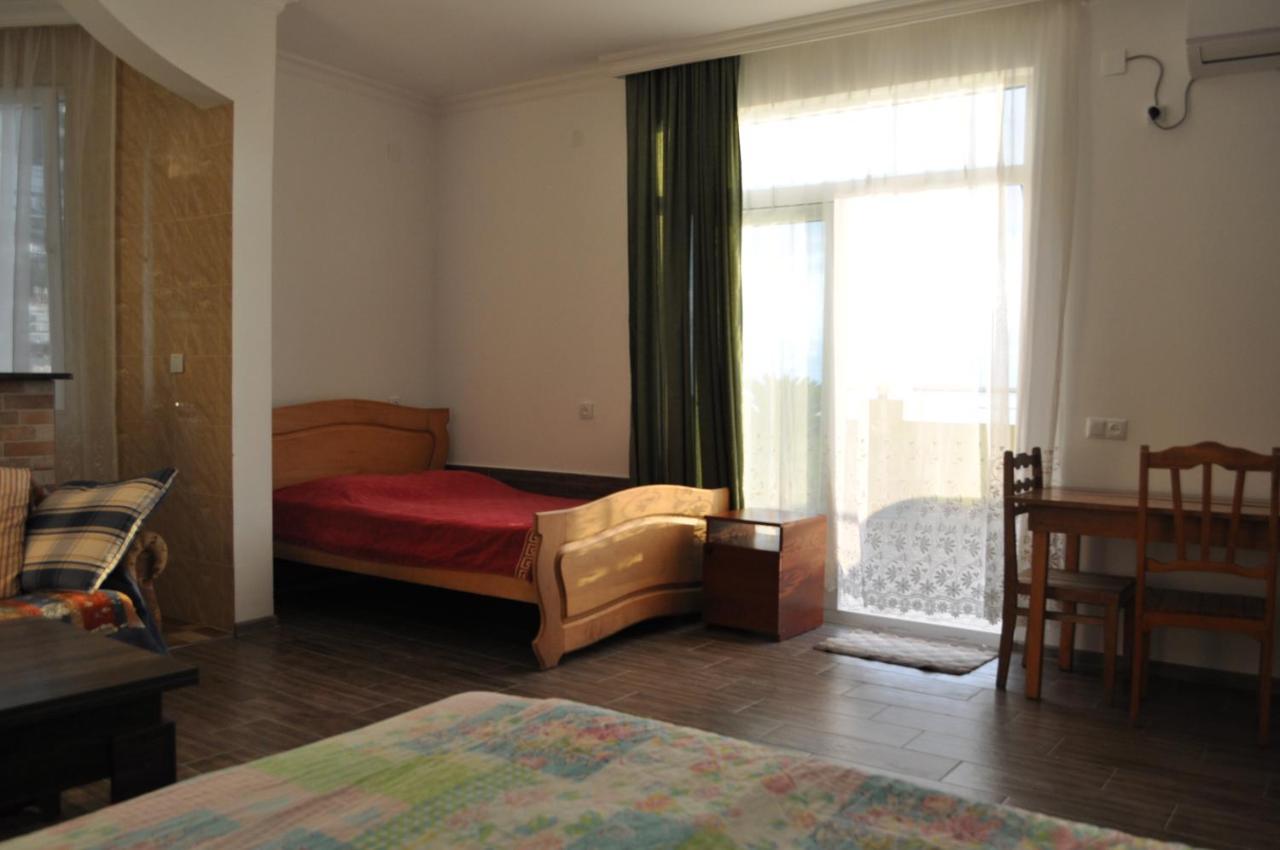 Akhmed Guest House Kvariati Εξωτερικό φωτογραφία