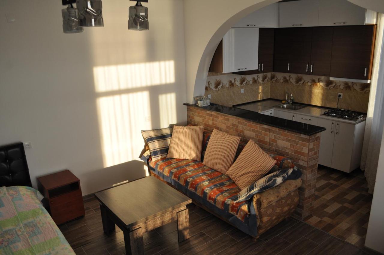 Akhmed Guest House Kvariati Εξωτερικό φωτογραφία