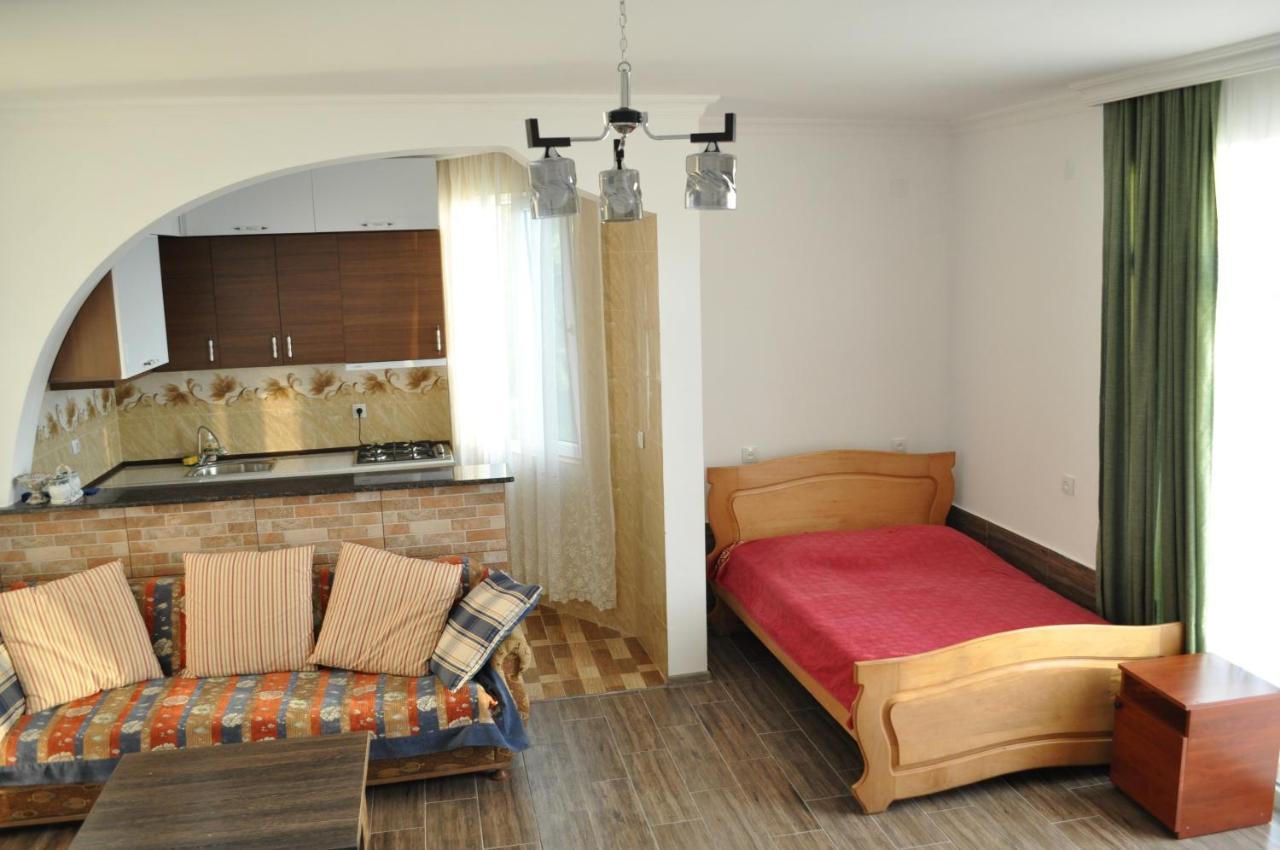 Akhmed Guest House Kvariati Εξωτερικό φωτογραφία