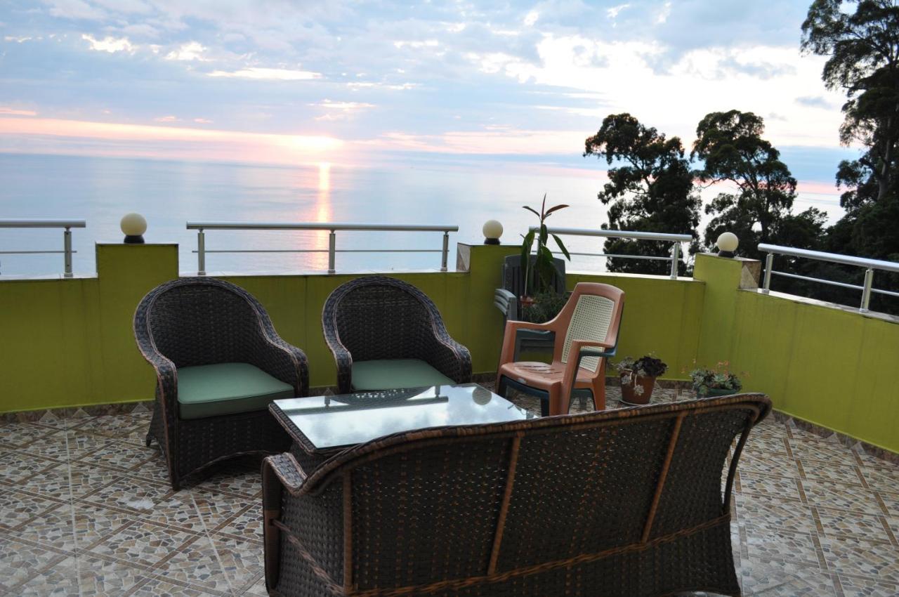 Akhmed Guest House Kvariati Εξωτερικό φωτογραφία
