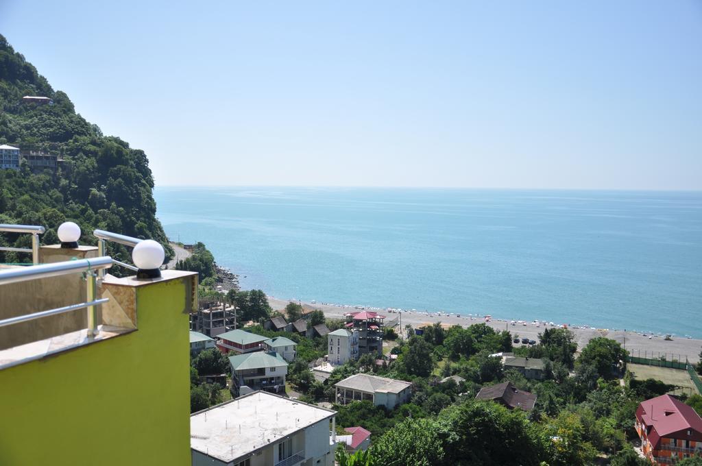 Akhmed Guest House Kvariati Εξωτερικό φωτογραφία